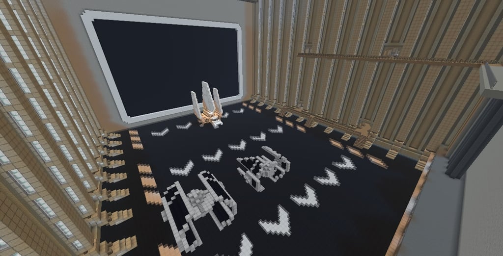 Show image 4