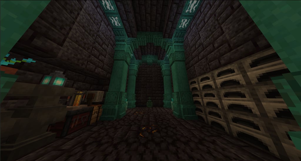 Show image 4
