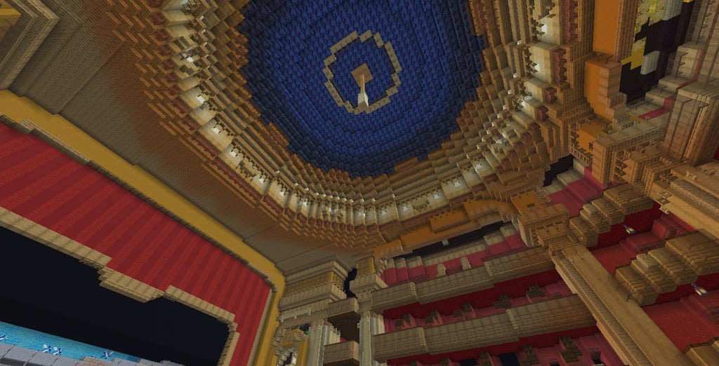 Show image 4
